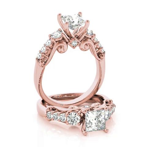 360 degree view of Everett Three Stone Engagement Ring