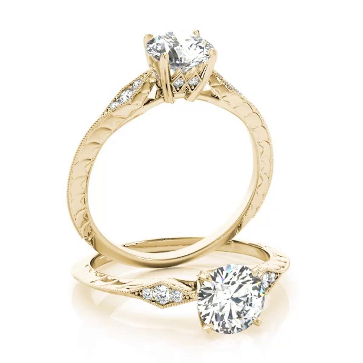 360 degree view of Isla 4 Prong Vintage Style Engagement Ring