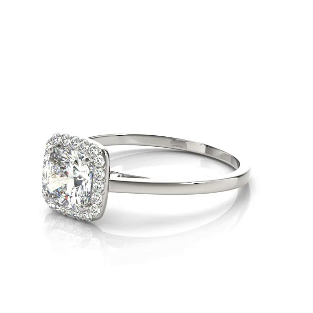 360 degree view of Kimia Halo Engagement Ring