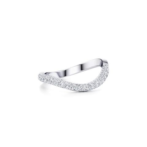 360 degree view of Rivelle Lab Diamond Pavé Curved Band