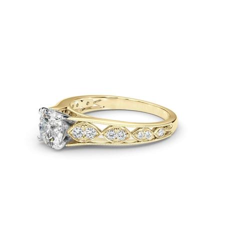 360 degree view of Zera Cathedral Diamond Engagement Ring