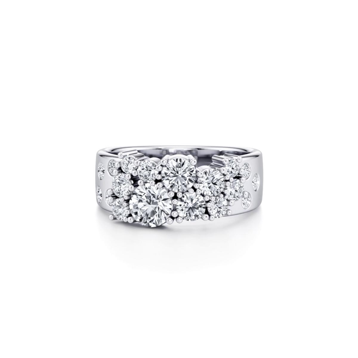 360 degree view of Manhattan Lab Diamond Statement Band
