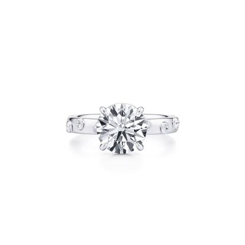 360 degree view of Sora Scattered Bezel Lab Diamond Engagement Ring