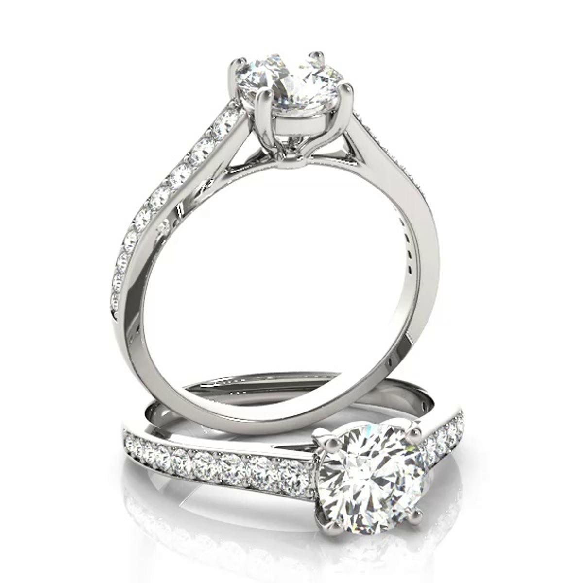 360 degree view of Maia Graduating Diamond Engagement Ring