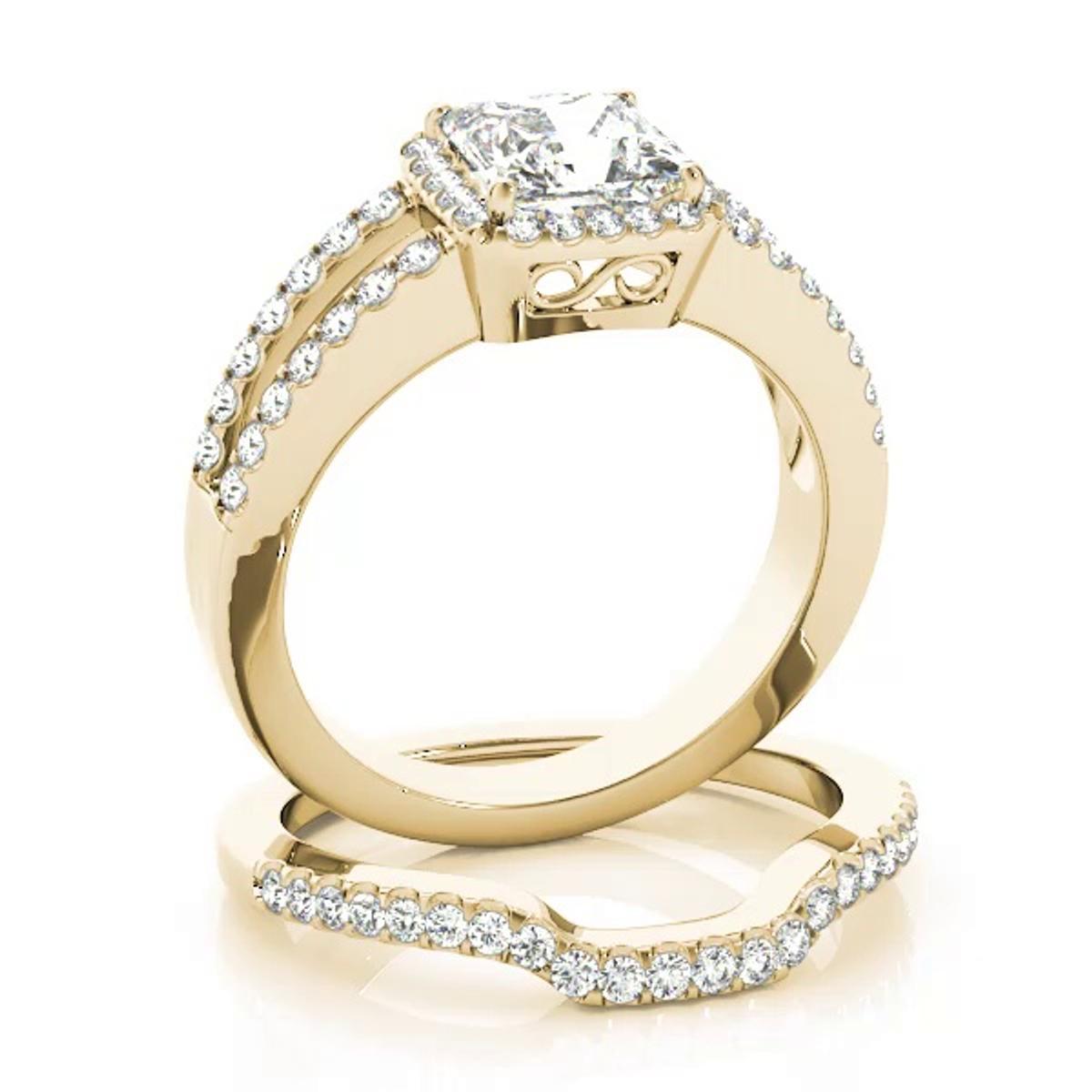 360 degree view of Elliana Halo Engagement Ring
